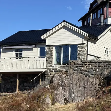 Close To The Sea With A Great View Сasa de vacaciones Sovik